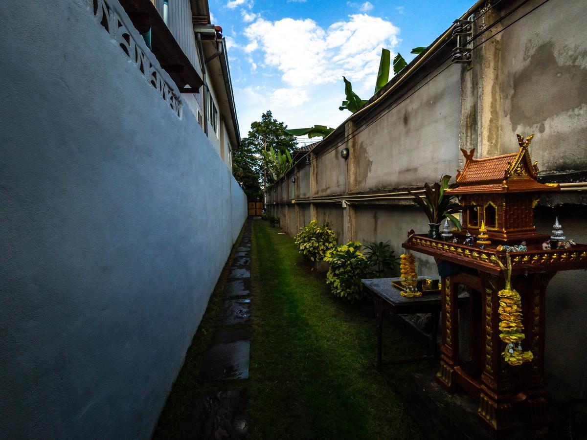 Tommy Huts Hotel Chiang Mai Exterior photo